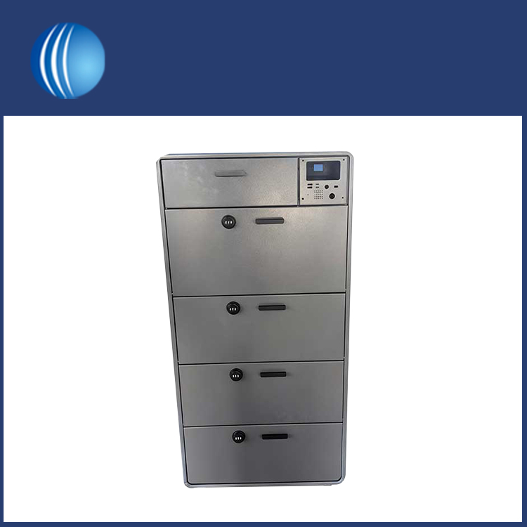 Mittatilaustyönä valmistettu luottamuksellinen arkistokaappi